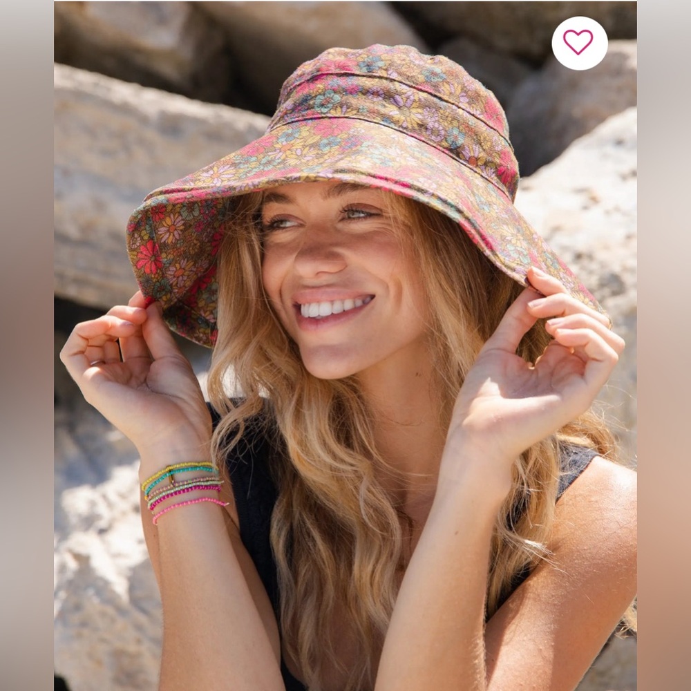 Sunny Day Bucket Hat - Ditsy Garden
RETAILS:$35 - NATURAL LIFE